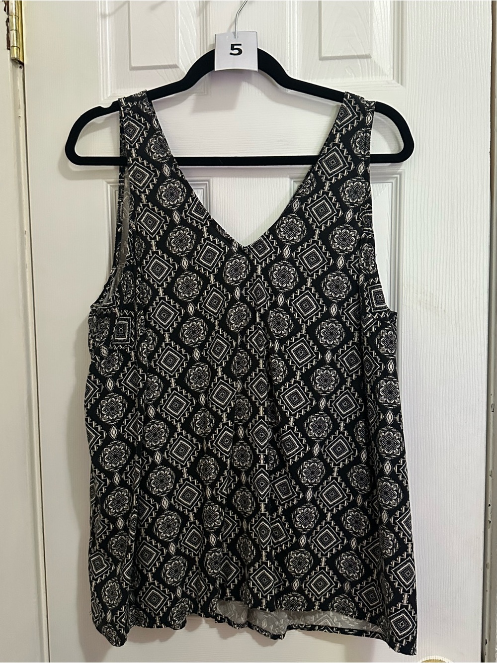 Torrid Challis Stitch Detail Tank Size 1